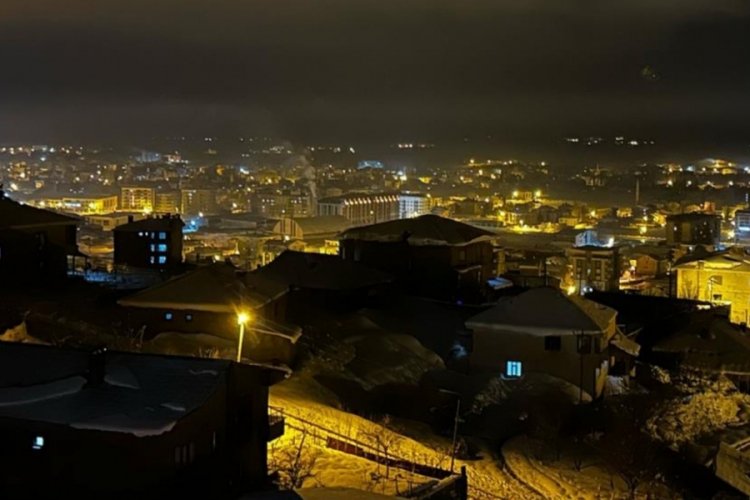 Y&uuml;ksekova'da sahur vakti deprem