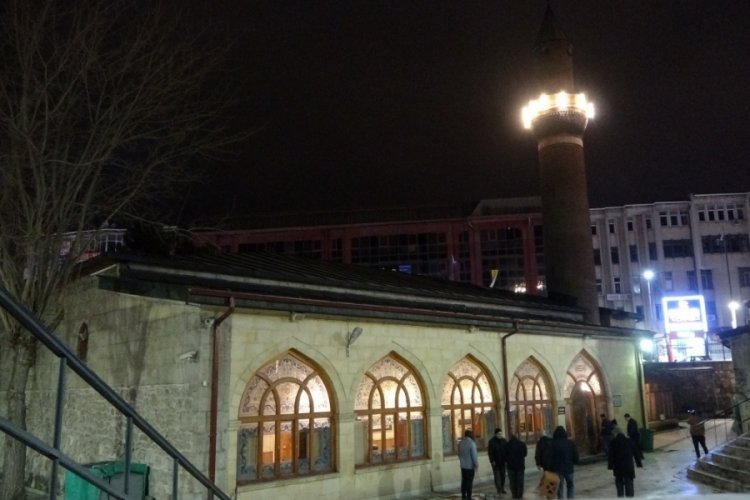 Sivas'ta  5 asırdır s&uuml;regelen Ramazan geleneği bu yılda s&uuml;rd&uuml;r&uuml;ld&uuml;