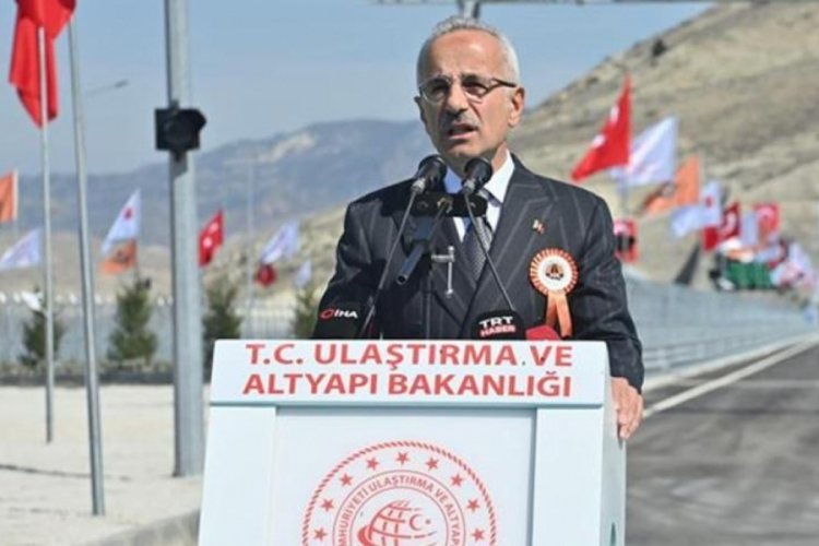 Bakan Uraloğlu a&ccedil;ıkladı! Nallıhan K&ouml;pr&uuml;s&uuml; ve Kuş Cenneti T&uuml;neli hizmete girdi