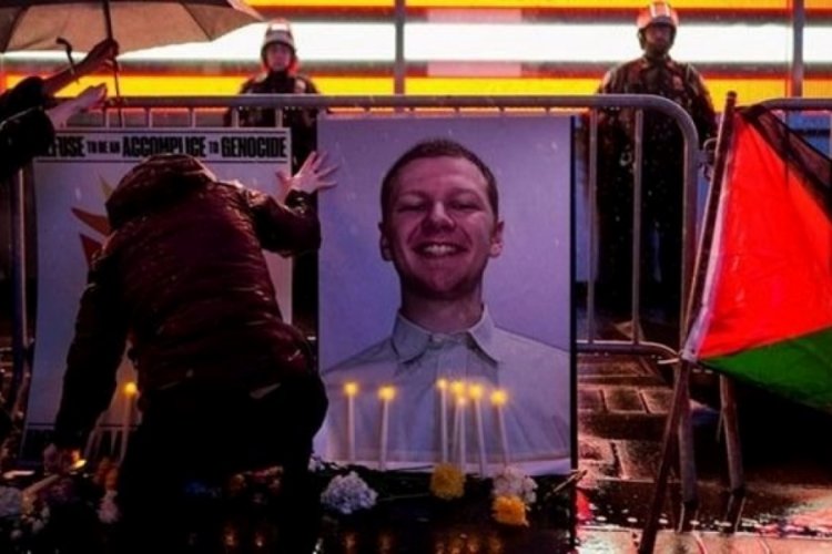 Filistin'de bir sokağa kendini yakan ABD askerinin adı verildi