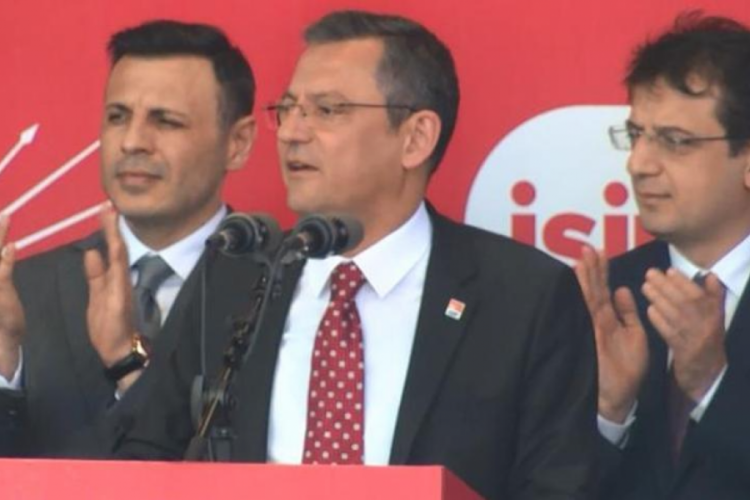 &Ouml;zg&uuml;r &Ouml;zel: Mesaj vermeniz son derece &ouml;nemlidir