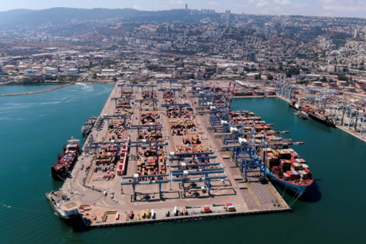 İsrail'in Kıbrıs Rum kesiminde liman satın almaya &ccedil;alıştığı &ouml;ğrenildi