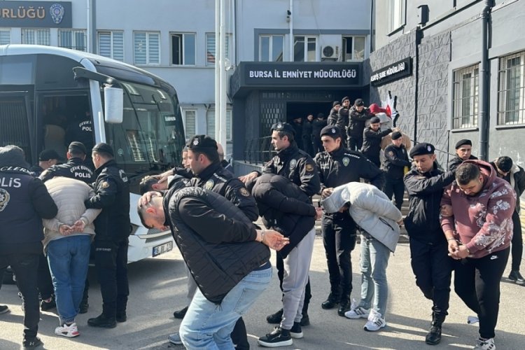 Bursa'da fuhuş operasyonu! 19 kişi tutuklandı