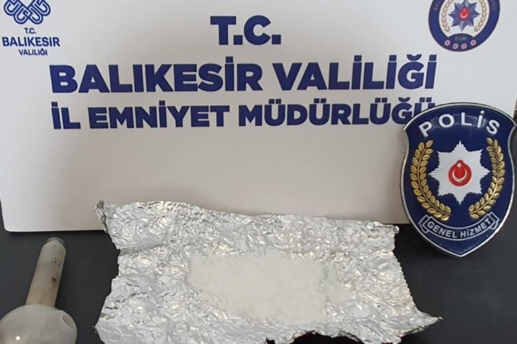 Bandırma'da uyuşturucu operasyonunda 1 kişi g&ouml;zaltına alındı