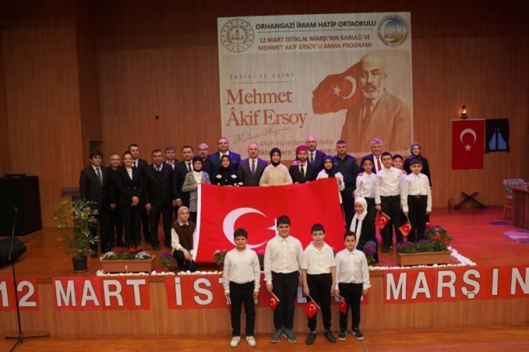 Bursa'da İstiklal marşımızın kabul&uuml;n&uuml;n 103. yılı kutlandı