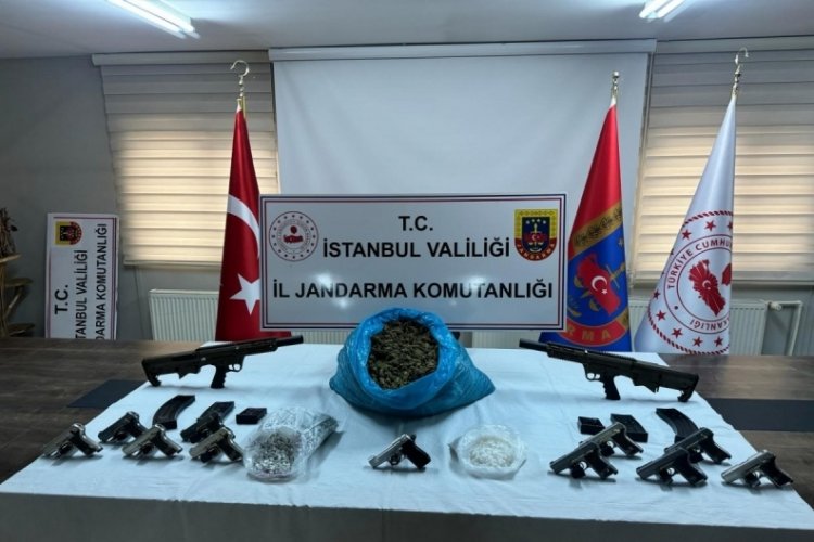 İstanbul'da jandarmadan narkotik operasyonu: 62 g&ouml;zaltı