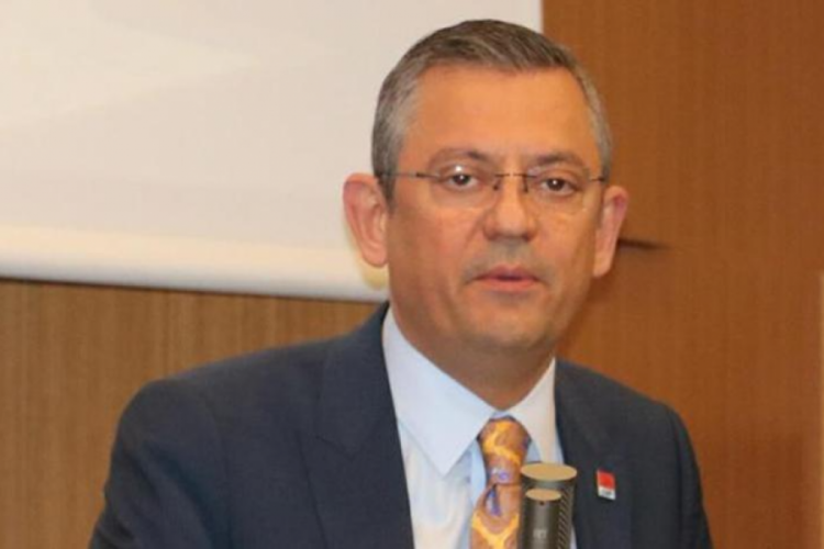 &Ouml;zg&uuml;r &Ouml;zel: Gen&ccedil;lerle yola &ccedil;ıkıyoruz