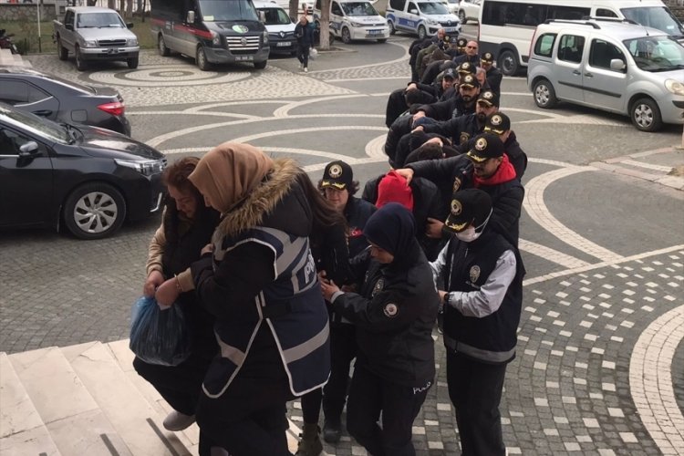 Konya merkezli 14 ilde dolandırıcılık operasyonu! 33 kişi tutuklandı