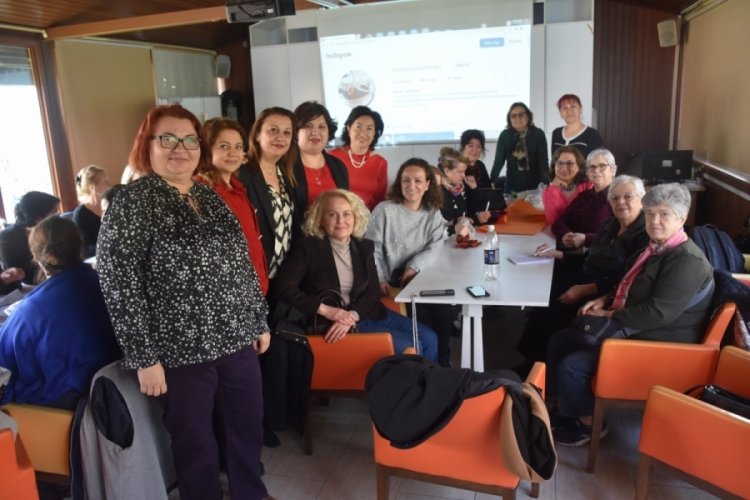 Nilüfer Kent Konseyi Kadın Meclisi'nde 'Atıkları Değerlendirme' toplantısı yapıldı