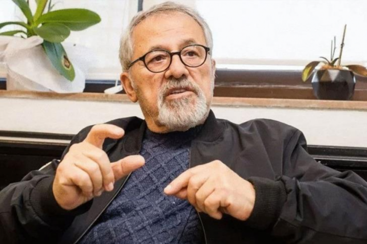 Naci G&ouml;r&uuml;r tarih vererek b&ouml;lgeyi g&ouml;sterdi: Deprem tam burada