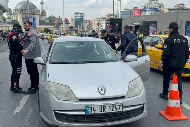 İstanbul'da polisten "huzur uygulaması"