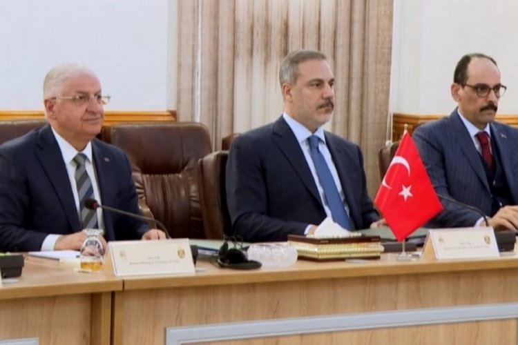 Irak'taki g&uuml;venlik zirvesi başladı
