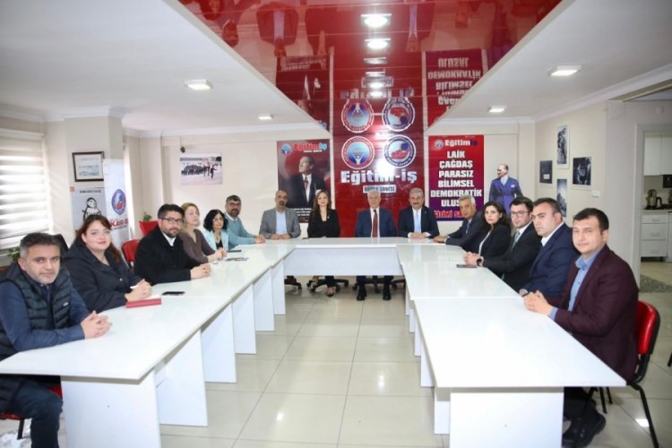 Bursa BBB Adayı Bozbey'den &ouml;zel sekt&ouml;r &ouml;ğretmenlerine m&uuml;jde