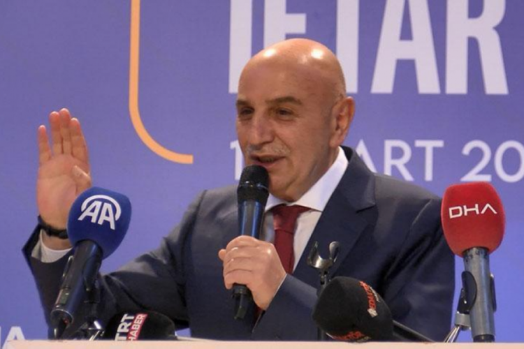 Turgut Altınok taksiciler ile bir araya geldi: Togg ara&ccedil;lar alacağız
