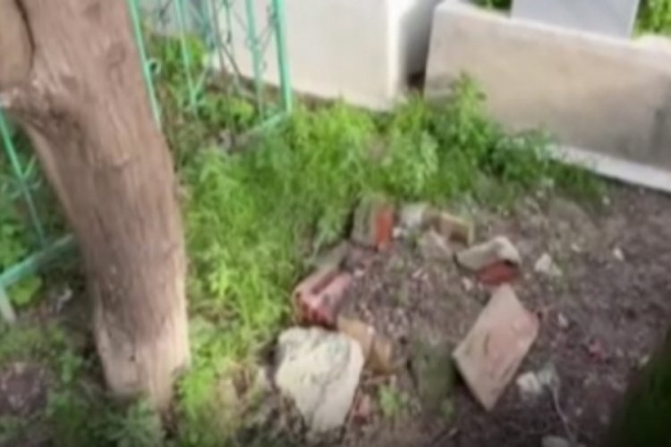 &Uuml;&ccedil; kardeş ihbar etmişti! 21 yıl &ouml;nce bebeğini d&ouml;verek &ouml;ld&uuml;ren babayla ilgili flaş gelişme