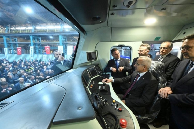 TÜRASAŞ, 95 adet yerli ve milli 'Eskişehir 5000' elektrikli lokomotif üretecek