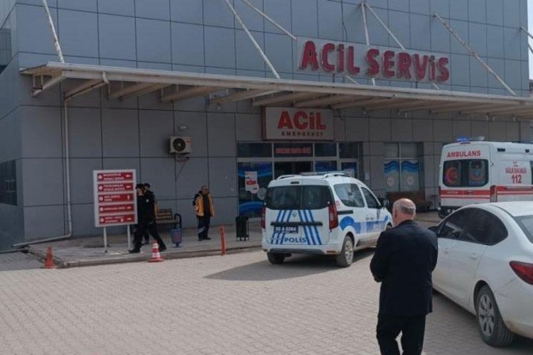 Tartıştığı kadını omuzundan vurdu
