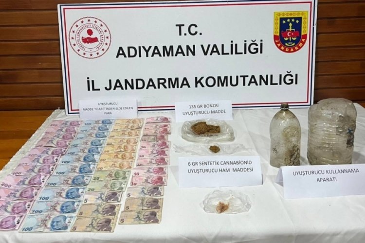 Adıyaman'da hapis cezası bulunan şahıs uyuşturucuyla yakalandı!