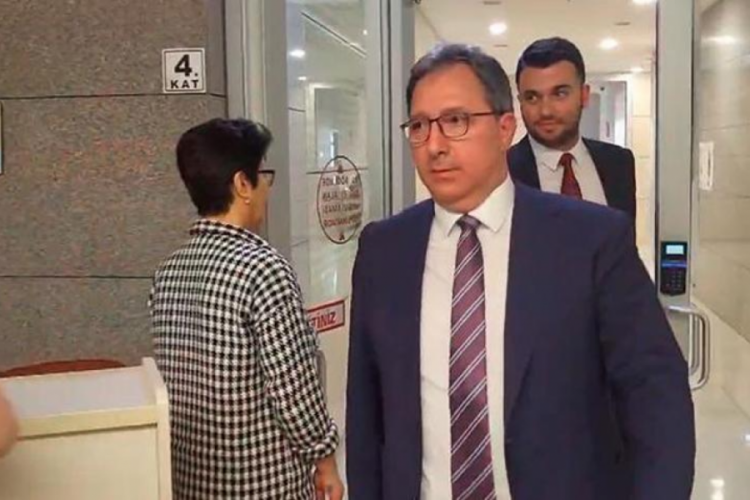 Para sayma g&ouml;r&uuml;nt&uuml;leriyle g&uuml;ndem olmuştu! İfadesi ortaya &ccedil;ıktı