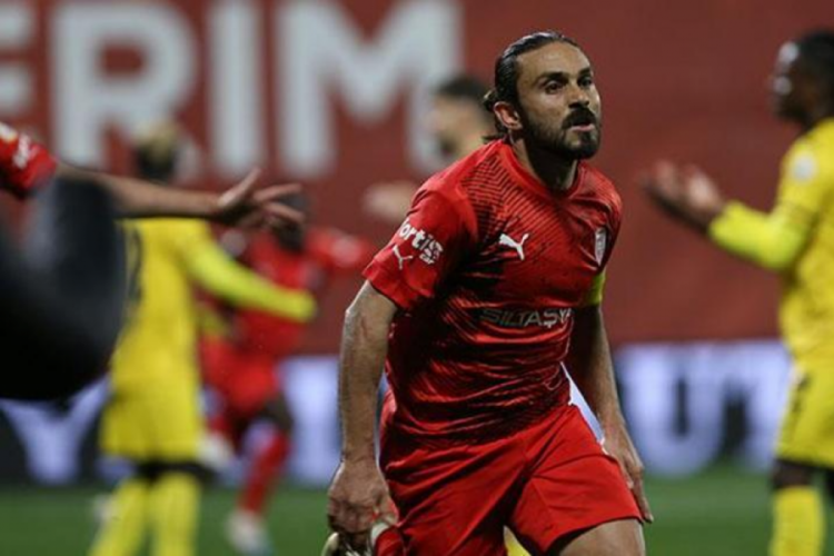 Pendikspor, İstanbulspor engelini 1-0'lık skorla ge&ccedil;ti