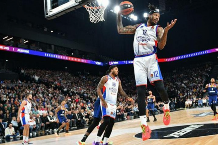 Anadolu Efes, Asvel engeline takıldı!