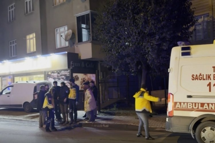 Kocaeli'nde direksiyon hakimiyetini kaybeden motosikletli kaza yaptı