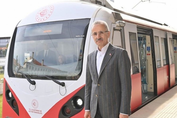 Bakan Uraloğlu a&ccedil;ıkladı! Kocaeli tramvayı hizmete giriyor