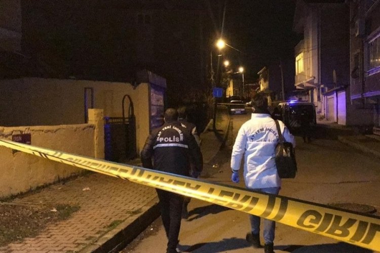 Antalya'da bir adam husumetlisine kurşun yağdırdı!