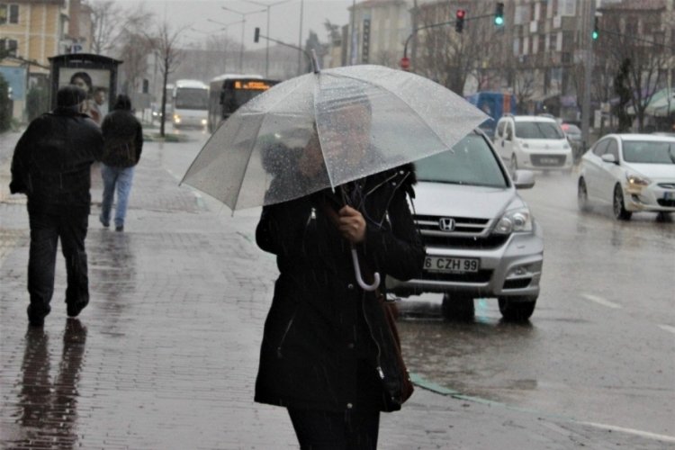 Meteoroloji'den 6 il i&ccedil;in sağanak yağış uyarısı