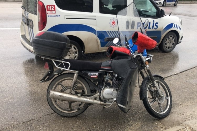 Elazığ'da motosiklet devrildi! 2 kişi yaralandı