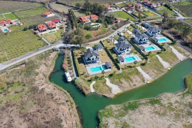 Muğla Dalyan Kanalı'nda sazlıklar s&ouml;k&uuml;ld&uuml;, inceleme başlatıldı