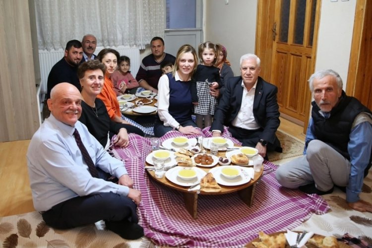Mustafa Bozbey, Aydın ailesinin iftar sofrasına konuk oldu