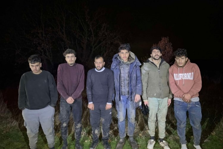 Edirne'de 6 d&uuml;zensiz g&ouml;&ccedil;men yakalandı
