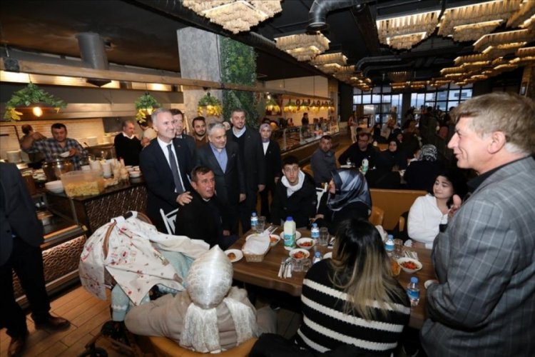 Bursa İnegöl'de şehit aileleri ve gazilerle iftar programı gerçekleştirildi