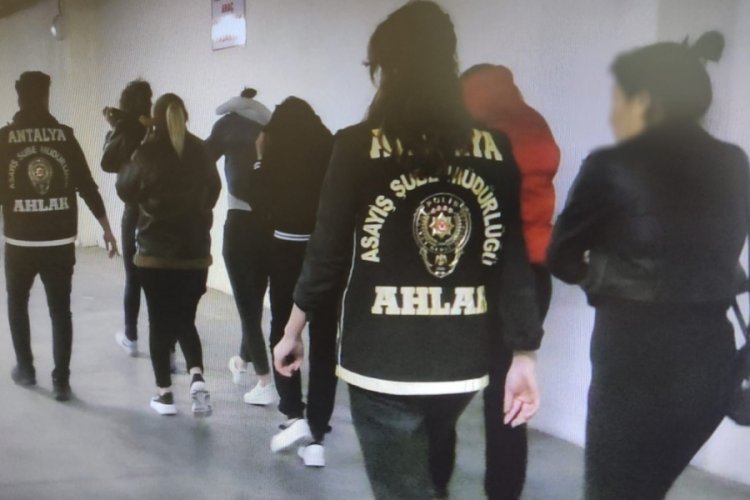 Antalya'da aranan 218 ş&uuml;pheli tutuklandı