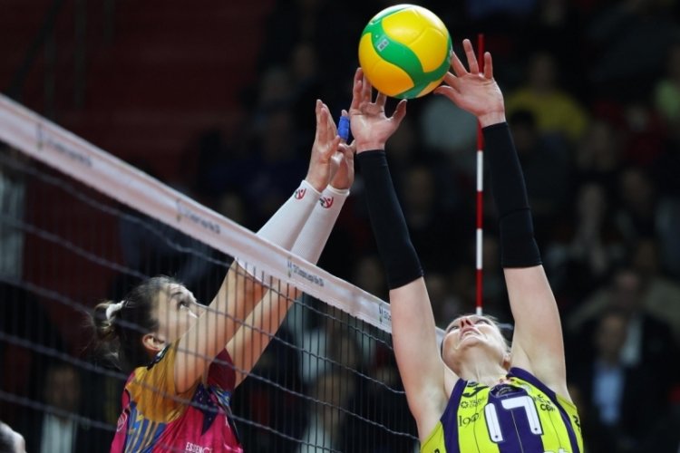 Fenerbah&ccedil;e Opet, final şansını kaybetti
