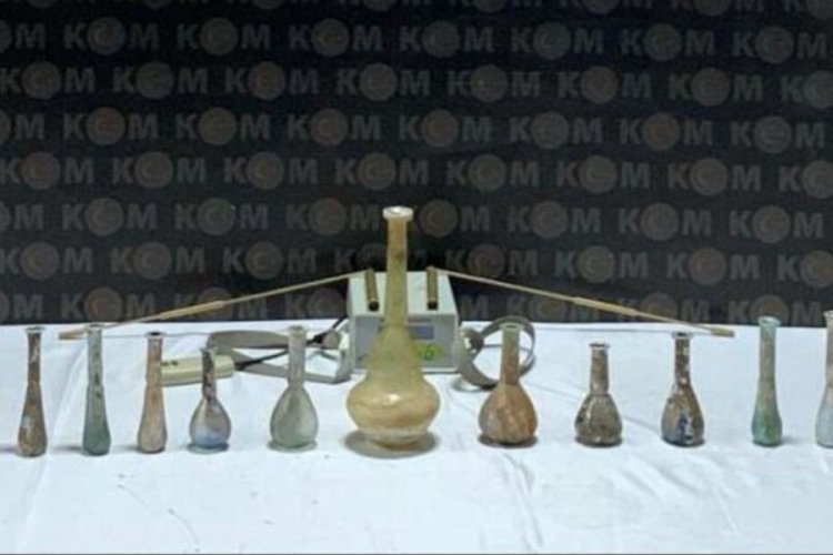 Edirne'de Roma d&ouml;nemine ait 14 g&ouml;zyaşı şişesi ele ge&ccedil;irildi