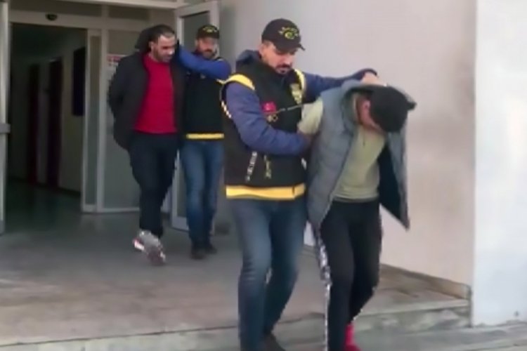 Adana'da &ccedil;aldığı ara&ccedil; hoşuna gitti: Arkadaşlarını da alıp gezmeye &ccedil;ıktı