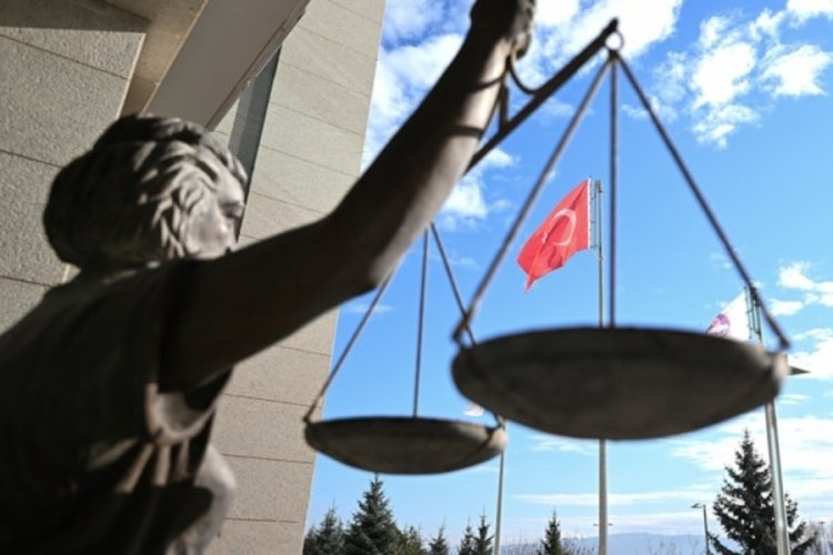 AYM'den profes&ouml;r kararı: Hak ihlali sayıldı