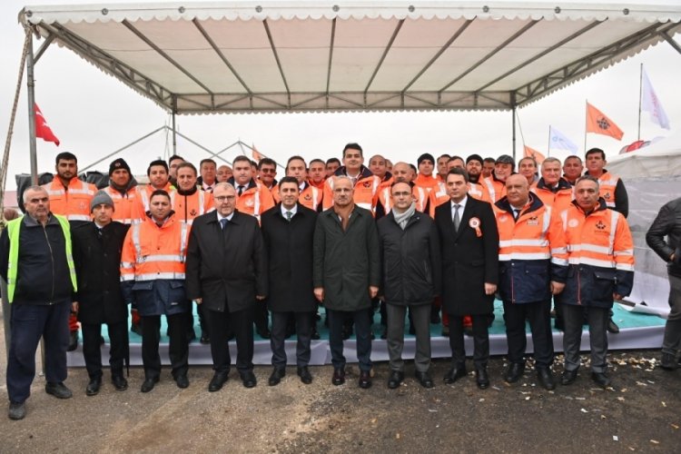 Bakan Uraloğlu: Yenişehir Bilecik yolundaki 97 virajı kaldırdık