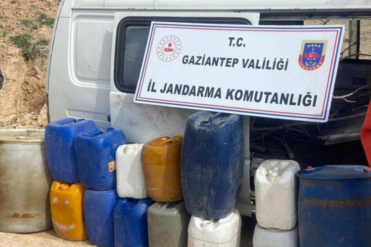 Gaziantep'te akaryakıt &ccedil;alarken su&ccedil;&uuml;st&uuml; yakalanan 2 ş&uuml;pheli tutuklandı