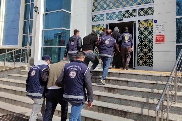Kırşehir'de düzensiz göçmen operasyonunda 2 tutuklama