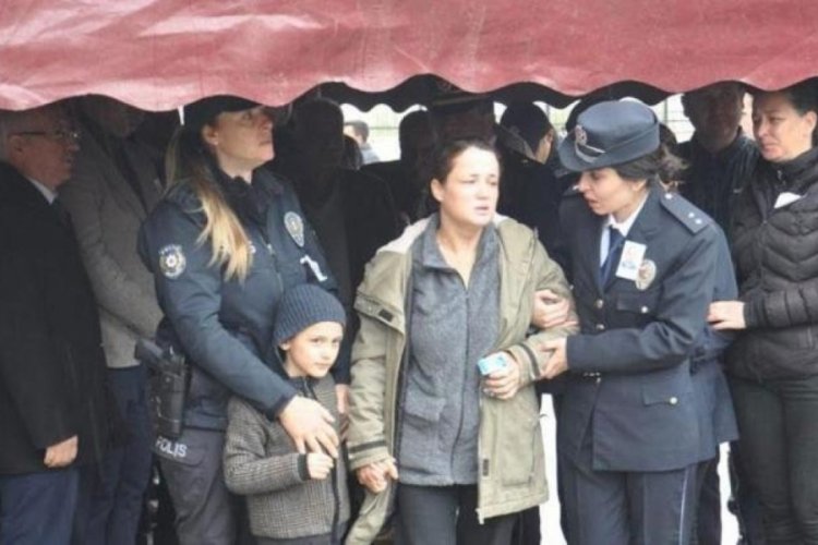 G&ouml;rev başında hayatını kaybeden polis memurunun naaşı Hatay'a uğurlandı
