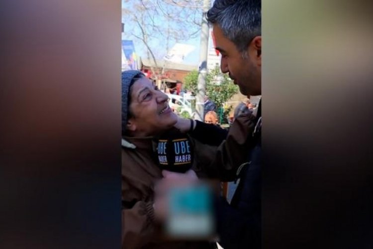Sokak r&ouml;portajında g&ouml;zyaşları sel oldu! Muhabiri şehit oğluna benzetince g&ouml;zlerini ayıramadı