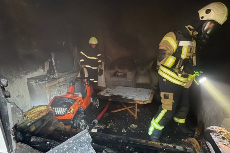 Kocaeli'de 6 yaşındaki &ccedil;ocuk yangından etkilenerek hastaneye kaldırıldı