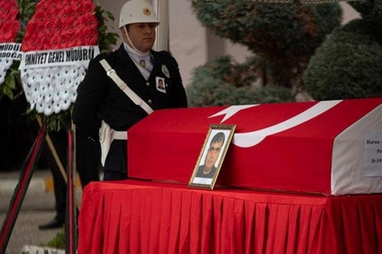 Kalp krizinden hayatını kaybeden polis memuruna veda
