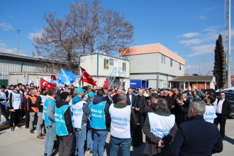 Borusan işçilerinden SENDİKA eylemi! 4 çalışanın işten çıkarılması tansiyonu yükseltti
