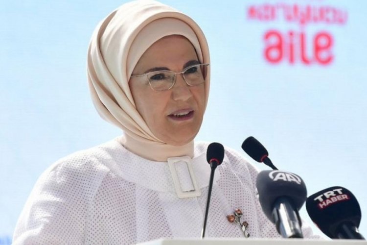 Emine Erdoğan G&ouml;n&uuml;l El&ccedil;ileri ile bir araya geldi: Koruyucu ailelerin sayısını 8 bin 307'ye &ccedil;ıkardık