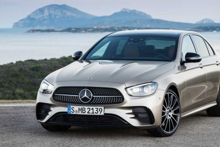 Mercedes binlerce aracını geri &ccedil;ağırdı