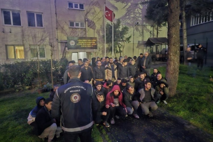 Bursa'da 63 ka&ccedil;ak şahıs yakalandı